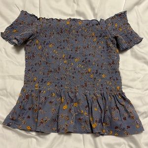 Off-the-shoulder gray blue floral American Eagle shirt XS